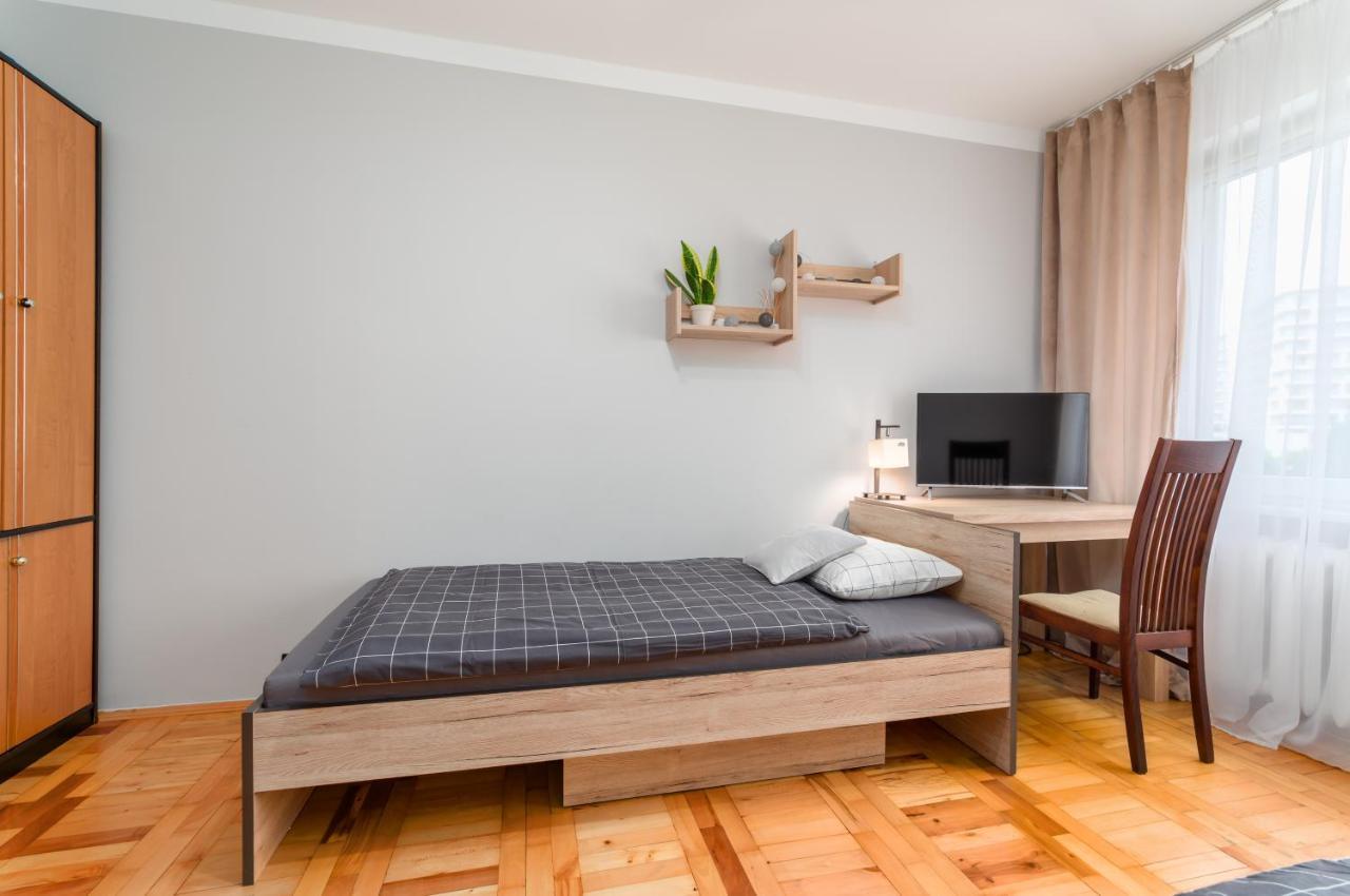 Two Bedrooms Faktura Fast Check-in 24h Apartment *